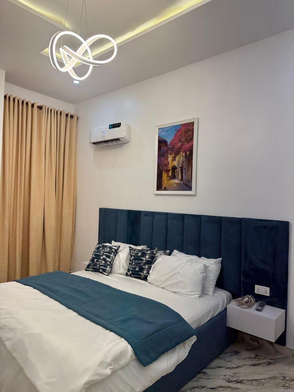 Jada Hotel And Suits Лагос Екстериор снимка