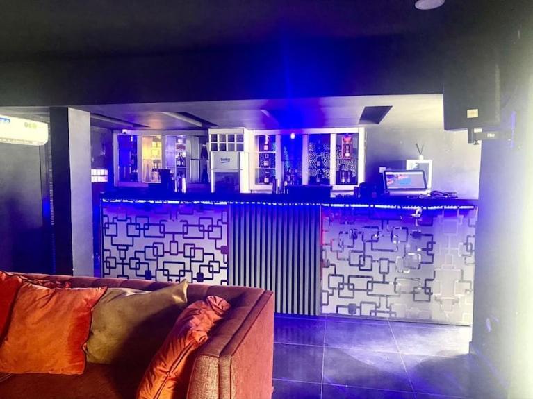 Jada Hotel And Suits Лагос Екстериор снимка